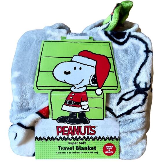 NEW Peanuts Christmas Snoopy Super Soft Travel Blanket 45” x 55” - Picture 1 of 3
